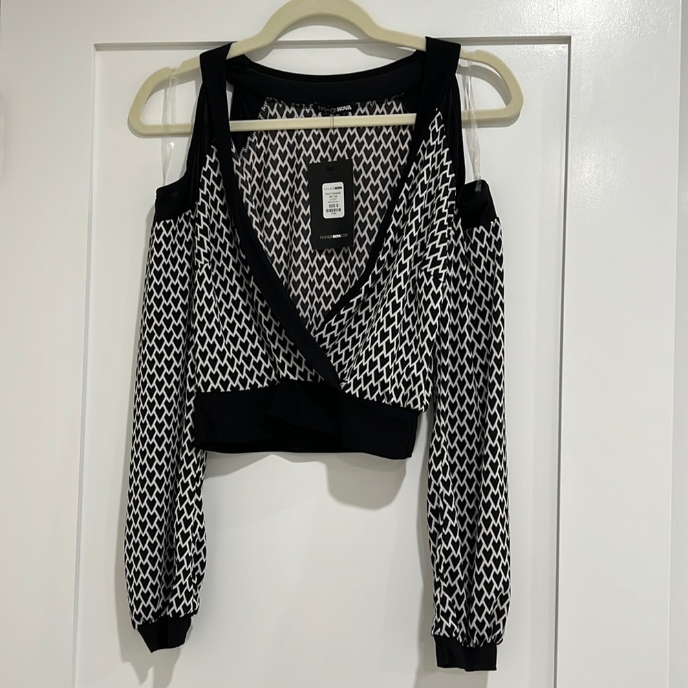 Fashion nova “don’t compare me top” size small